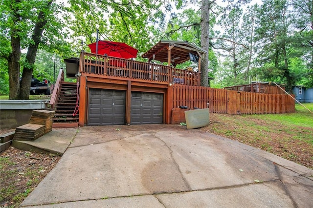 3 Rader Ln, Bella Vista, AR 72714 - garage with driveway