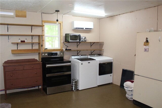 1739 Mc 6070, Flippin, AR 72634 - washroom with washer and dryer and a wall unit AC