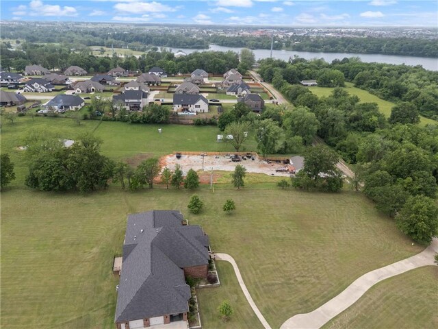 516 S Lake Rd, Elm Springs, AR 72762