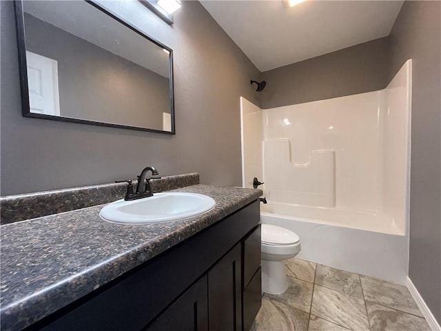 2103 Highland Ct, Dardanelle, AR 72834 - full bath featuring toilet, vanity, and shower / bath combination