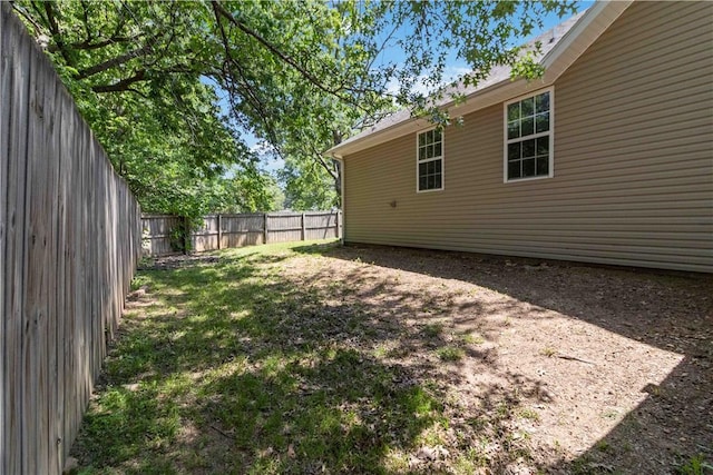 603 Highland Ct, Siloam Springs, AR 72761 - view of fenced backyard