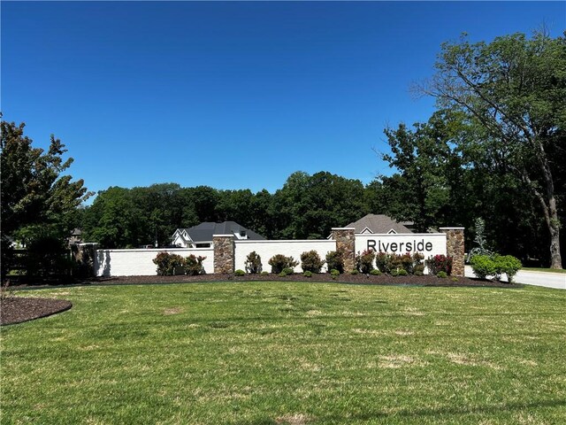 1343 River Point Rd, Fayetteville, AR 72703