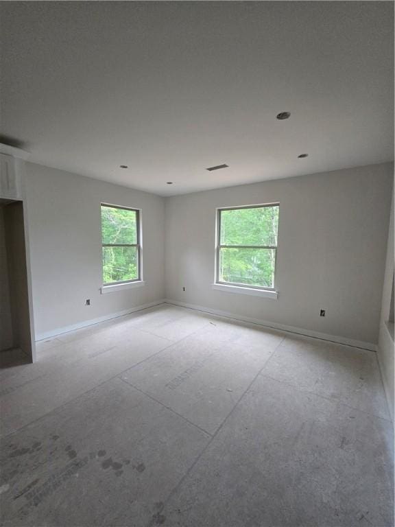 7 Julletta Cir, Bella Vista, AR 72715 - empty room featuring baseboards