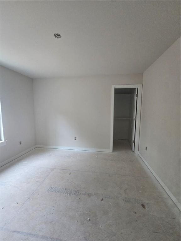 7 Julletta Cir, Bella Vista, AR 72715 - unfurnished room featuring baseboards