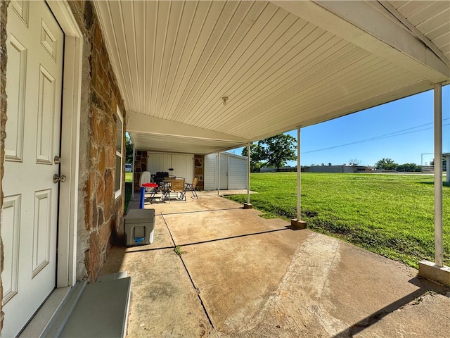 1105 Gibson St, Ozark, AR 72949 - view of patio