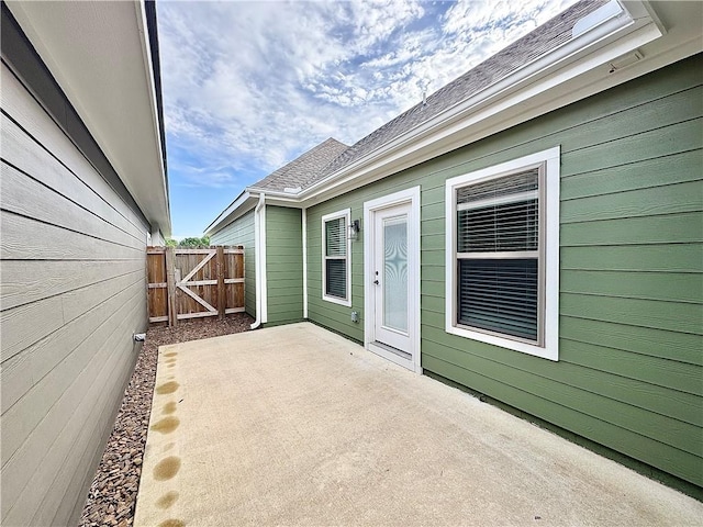 903 NE Heights Ln, Bentonville, AR 72712 - view of patio featuring a gate