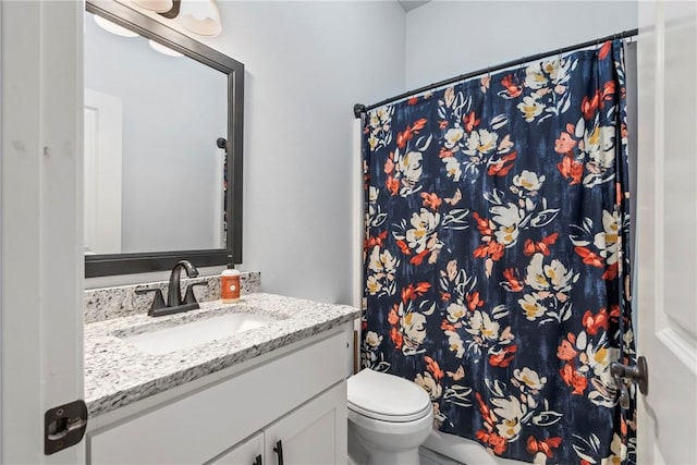 15071 Crossover Rd, Gravette, AR 72736 - full bath featuring vanity, toilet, and curtained shower