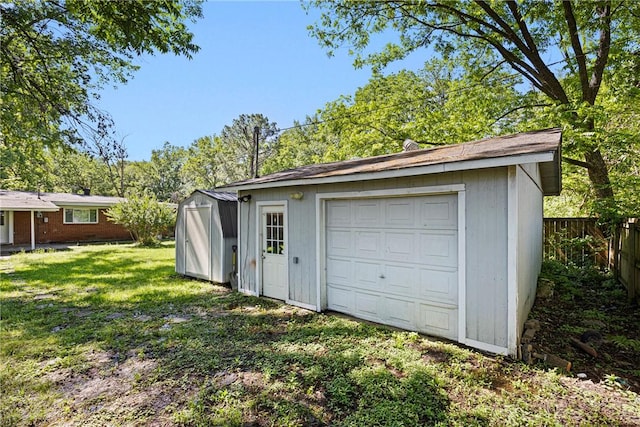907 S Ithaca Ave, Russellville, AR 72801 - view of garage