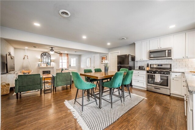 208 NW L St, Bentonville, AR 72712 - photo 9