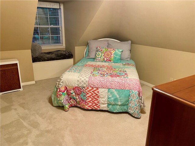 1325 Avery Pl, Siloam Springs, AR 72761 - bedroom featuring carpet flooring, lofted ceiling, and baseboards