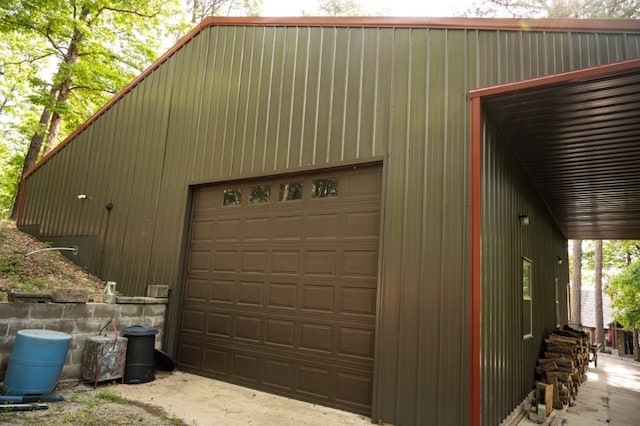 8295 Ridgecrest Ln, Rogers, AR 72756 - view of detached garage