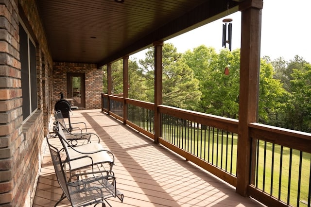 8295 Ridgecrest Ln, Rogers, AR 72756 - wooden deck with a yard
