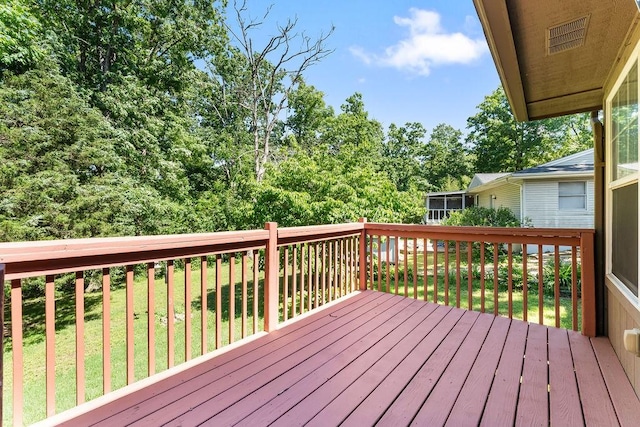4 Wincanton Ln, Bella Vista, AR 72715 - deck with a lawn
