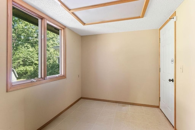 4 Wincanton Ln, Bella Vista, AR 72715 - spare room with baseboards