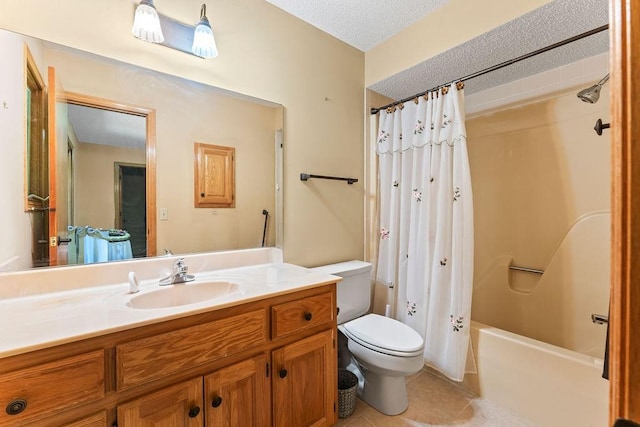 4 Wincanton Ln, Bella Vista, AR 72715 - full bathroom with toilet, vanity, shower / bath combo with shower curtain, tile patterned flooring, and a textured ceiling