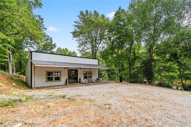 18097 Clear Water Rd, Fayetteville, AR 72704 - view of outbuilding featuring a porch