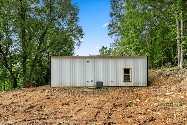 18097 Clear Water Rd, Fayetteville, AR 72704 - view of outbuilding featuring cooling unit