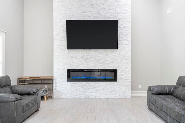 18097 Clear Water Rd, Fayetteville, AR 72704 - living room featuring a stone fireplace