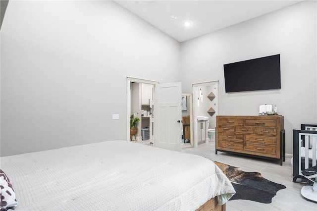 18097 Clear Water Rd, Fayetteville, AR 72704 - bedroom with a towering ceiling