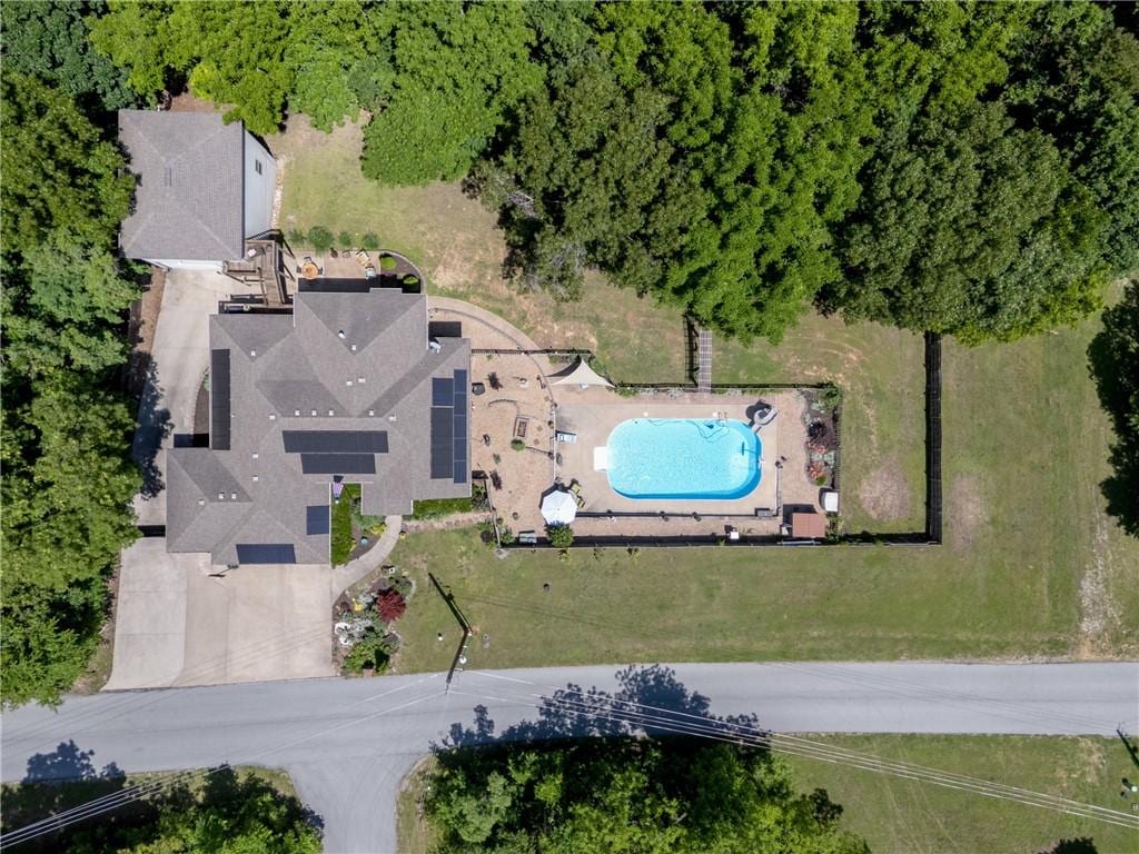 17 Sandridge Dr, Bella Vista, AR 72715 - bird's eye view of a pool area