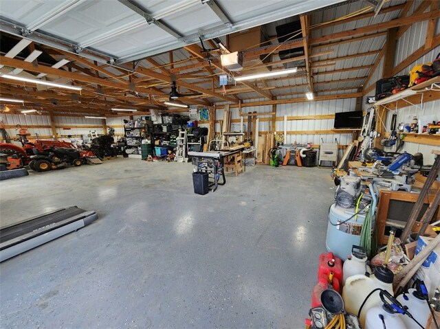 14290 Osage Creek Rd, Springdale, AR 72762 - garage with a workshop area