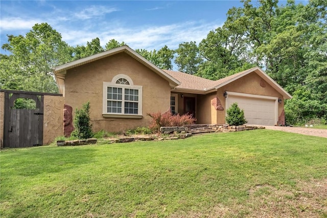 22 Dunstable Dr, Bella Vista, AR 72714 - single story home featuring stucco siding, driveway, an attached garage, and a front yard