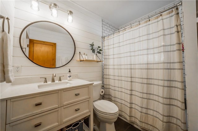 20608 Keck Rd, Siloam Springs, AR 72761 - full bath with toilet, vanity, and curtained shower