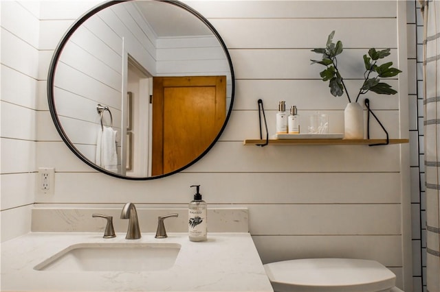 20608 Keck Rd, Siloam Springs, AR 72761 - bathroom featuring toilet and vanity