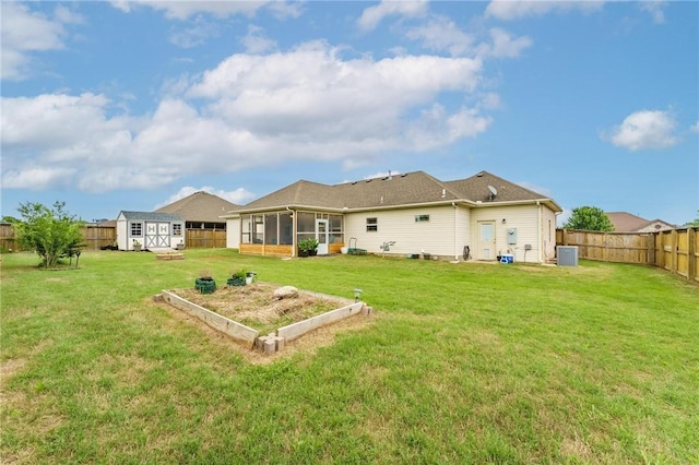 757 Harper Dr, Pea Ridge, AR 72751 - rear view of house with a sunroom