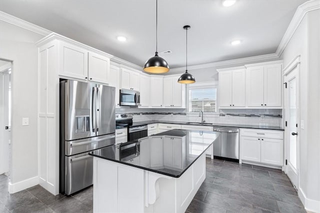 1265 Cassia, Tontitown, AR 72762 - kitchen with appliances with stainless steel finishes, a sink, tasteful backsplash, white cabinetry, and baseboards