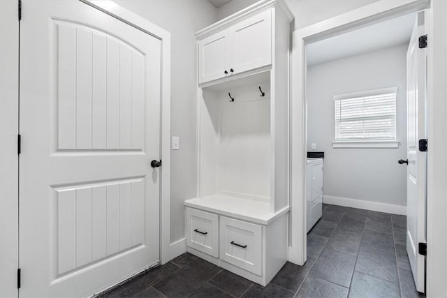 1265 Cassia, Tontitown, AR 72762 - mudroom with baseboards and washer / clothes dryer