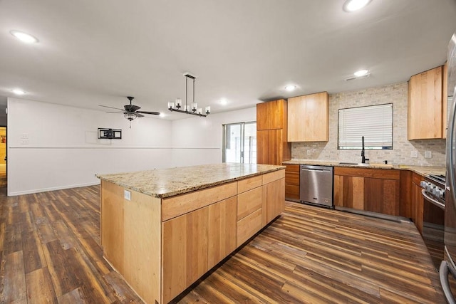 1149 Sunrise Ave, Springdale, AR 72764 - kitchen with appliances with stainless steel finishes, a sink, dark wood-style flooring, a center island, and ceiling fan