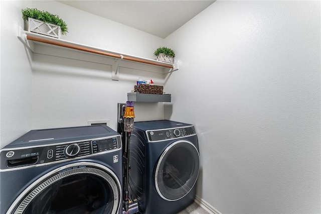 7533 Devonshire Ave, Springdale, AR 72762 - washroom with independent washer and dryer and baseboards