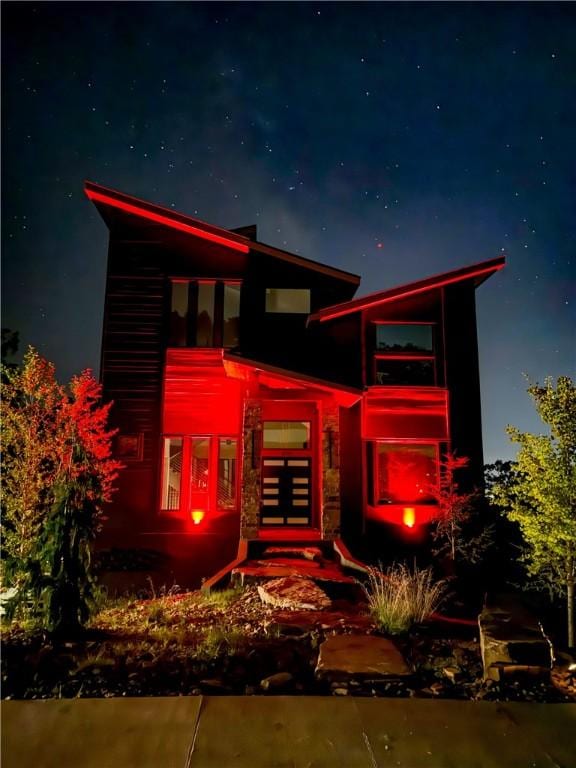675 N Cliffside Dr, Fayetteville, AR 72701 - view of front of home