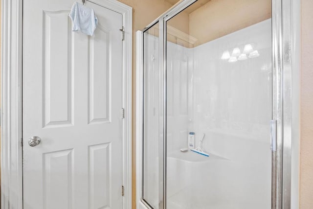 809 Irelan, Lowell, AR 72745 - bathroom with a shower stall