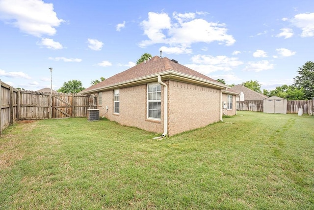809 Irelan, Lowell, AR 72745 - view of yard with central AC