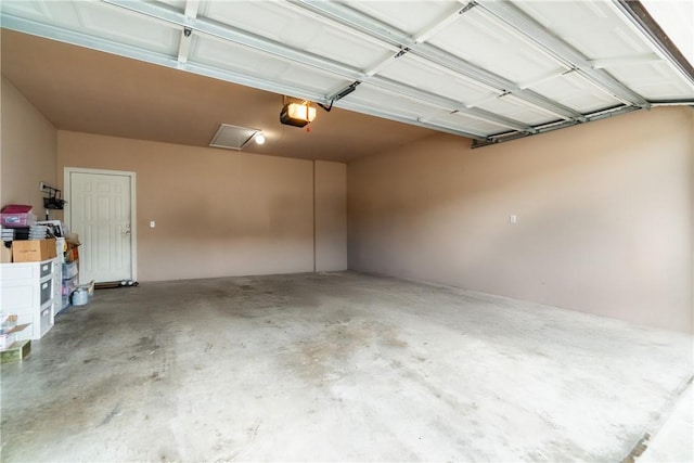 904 S Lafayette St, Rogers, AR 72758 - garage featuring a garage door opener