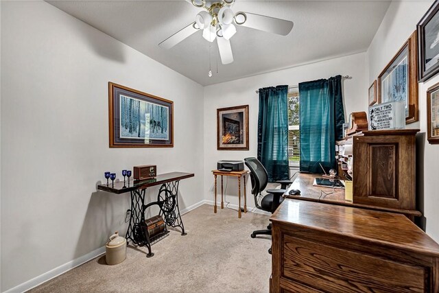 1330 S Baldwin Ave, Fayetteville, AR 72701 - carpeted office with a ceiling fan and baseboards