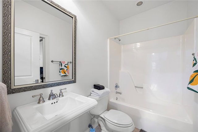 306 Osage Ct, Russellville, AR 72802 - full bathroom with toilet, tub / shower combination, and a sink