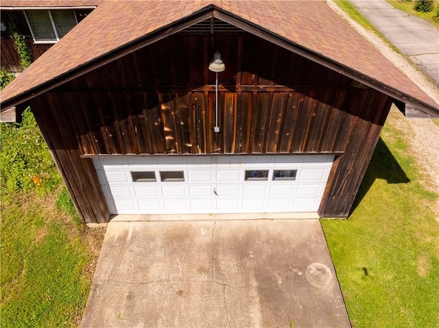 208 Mc 6087, Yellville, AR 72687 - view of garage