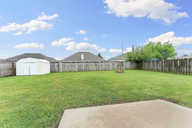 801 SW Castlewood St, Bentonville, AR 72712 - view of yard featuring a patio