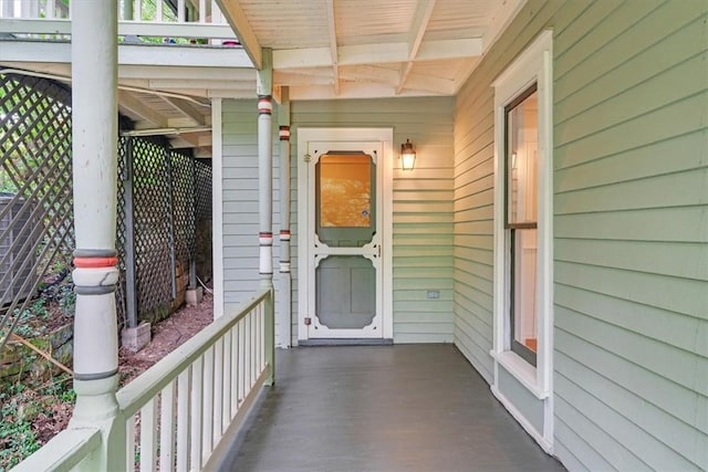 11 Hilton St, Eureka Springs, AR 72632 - property entrance featuring a porch
