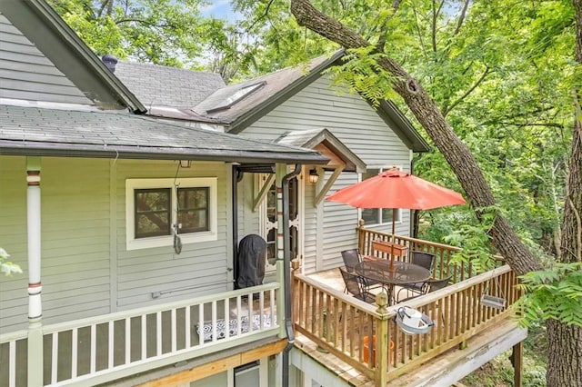 11 Hilton St, Eureka Springs, AR 72632 - deck featuring outdoor dining space