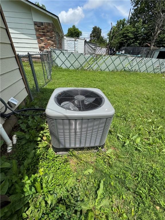 29 5th Ave, Dardanelle, AR 72834 - exterior view of central AC unit