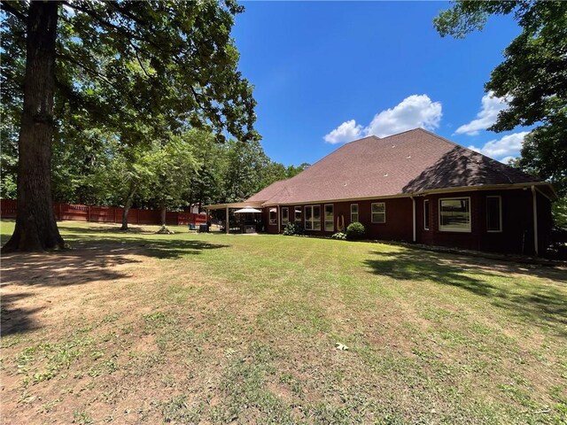 10059 Birdie St, Dardanelle, AR 72834 - view of yard