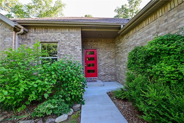 29 Bassingham Dr, Bella Vista, AR 72715 - property entrance featuring brick siding
