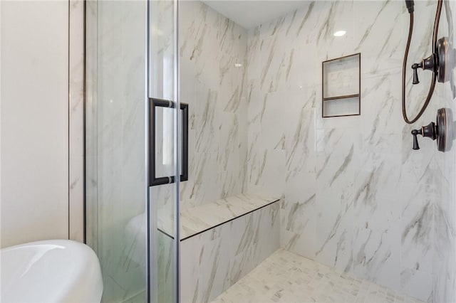 12698 Bush Rd, Centerton, AR 72719 - full bath with a marble finish shower and a soaking tub