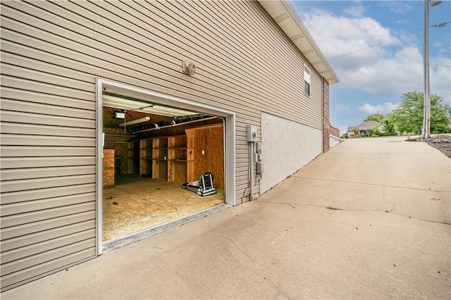 17 La Costa Dr, Holiday Island, AR 72631 - view of garage