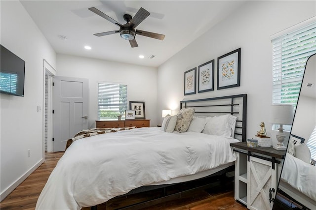 327 S E Ave, Fayetteville, AR 72701 - bedroom with dark wood-type flooring, recessed lighting, and a ceiling fan