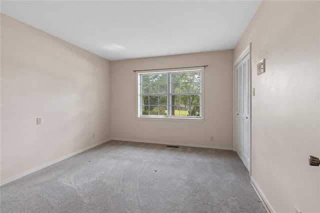 5 Rolling Meadows Dr, Harrison, AR 72601 - empty room with carpet flooring and baseboards
